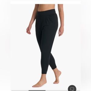 Vuori Lux At Ease Pant women’s medium black